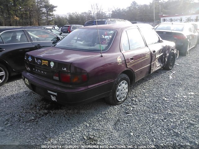 4T1BG12K1TU722322 - 1996 TOYOTA CAMRY DX/LE/XLE BURGUNDY photo 4