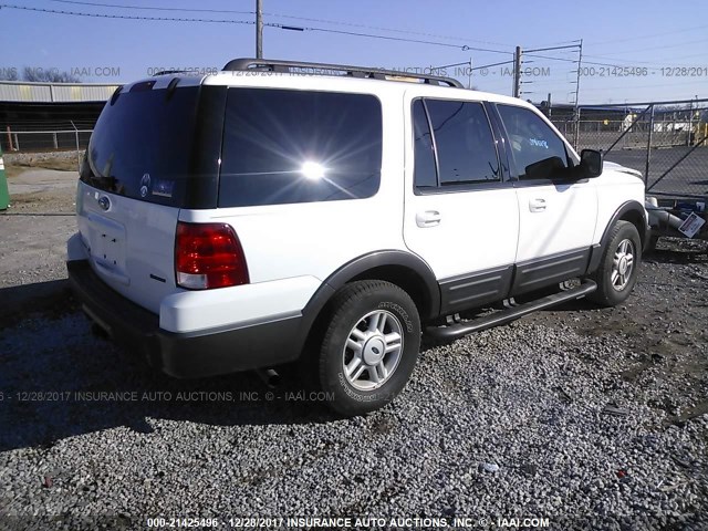 1FMPU15585LB09868 - 2005 FORD EXPEDITION XLT WHITE photo 4