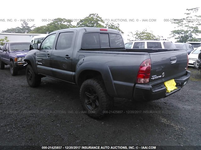 5TFLU4EN4DX052497 - 2013 TOYOTA TACOMA DOUBLE CAB ნაცრისფერი ფოტო 3