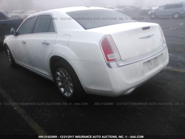 2C3CCACG0CH279537 - 2012 CHRYSLER 300 LIMITED WHITE photo 3