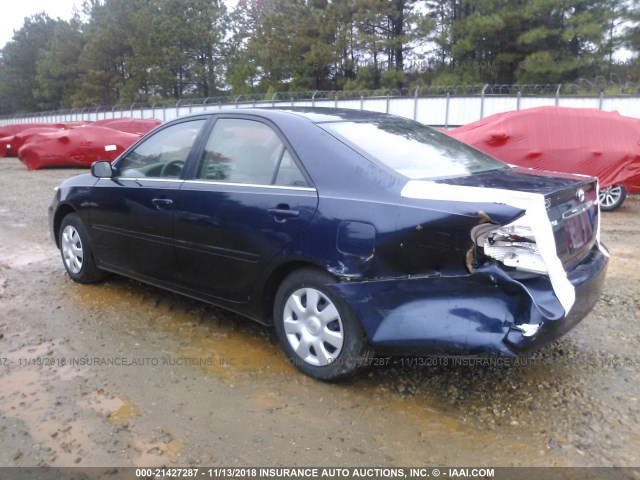 4T1BE32K63U664600 - 2003 TOYOTA CAMRY LE/XLE/SE BLUE photo 3