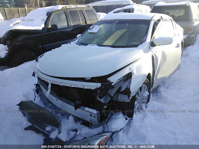 1N4AL3AP1EC286106 - 2014 NISSAN ALTIMA 2.5/S/SV/SL WHITE photo 2