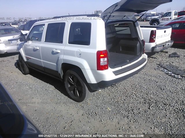 1C4NJRBB0HD127941 - 2017 JEEP PATRIOT SPORT WHITE photo 3