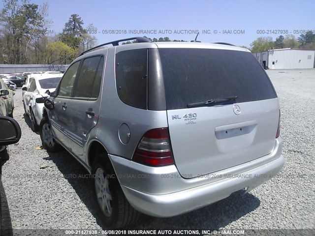 4JGAB72E1YA205991 - 2000 MERCEDES-BENZ ML 430 SILVER photo 3