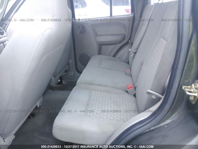 1J4GK48K56W166164 - 2006 JEEP LIBERTY SPORT 绿色 照片 8