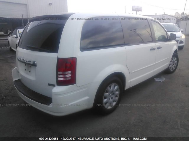 2A8HR44H08R678967 - 2008 CHRYSLER TOWN & COUNTRY LX WHITE photo 4