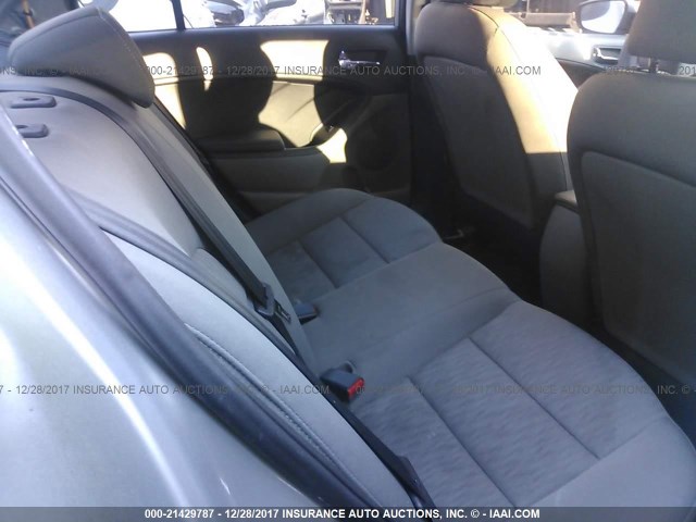 KNAFK4A68F5312798 - 2015 KIA FORTE LX SILVER photo 8