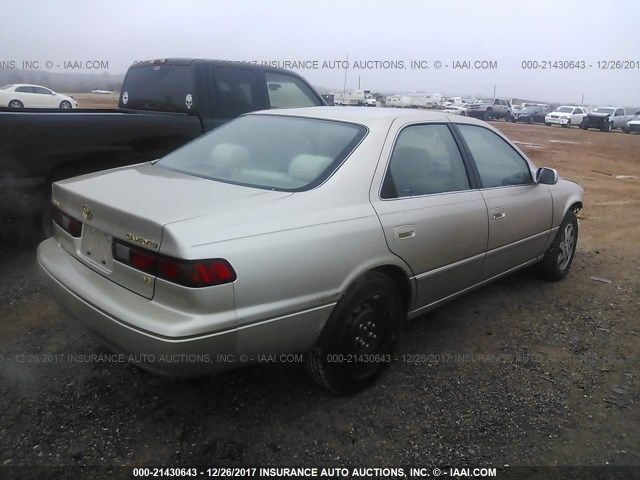 JT2BF28K5X0223789 - 1999 TOYOTA CAMRY LE/XLE GOLD photo 4