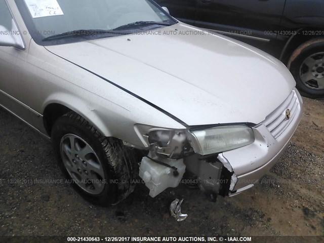 JT2BF28K5X0223789 - 1999 TOYOTA CAMRY LE/XLE GOLD photo 6