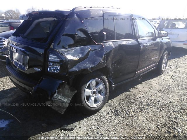 1C4NJCEAXHD115747 - 2017 JEEP COMPASS LATITUDE შავი ფოტო 4