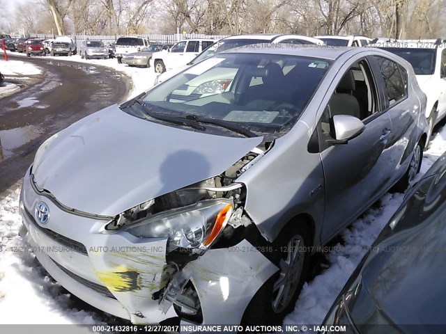 JTDKDTB32D1542349 - 2013 TOYOTA PRIUS C SILVER photo 2