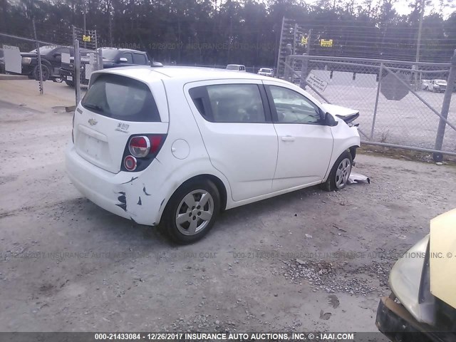1G1JA6SH9E4168932 - 2014 CHEVROLET SONIC LS Սպիտակ լուսանկար 4