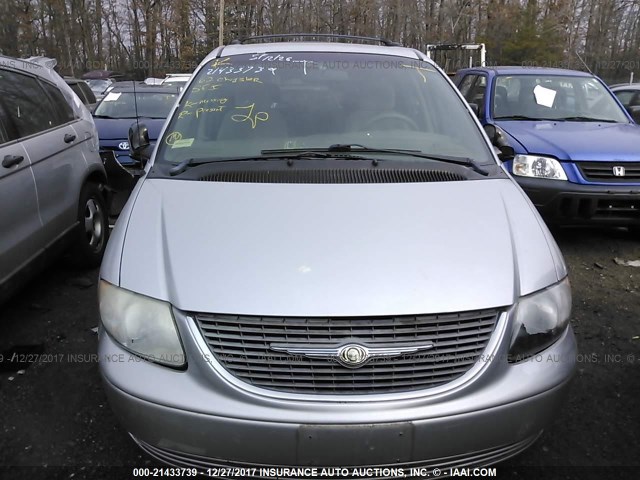 2C8GP34392R589203 - 2002 CHRYSLER TOWN & COUNTRY EL GRAY photo 6