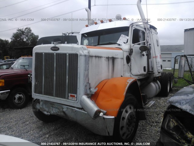 1XP5DU0X65N877986 - 2005 PETERBILT 379 WHITE photo 2