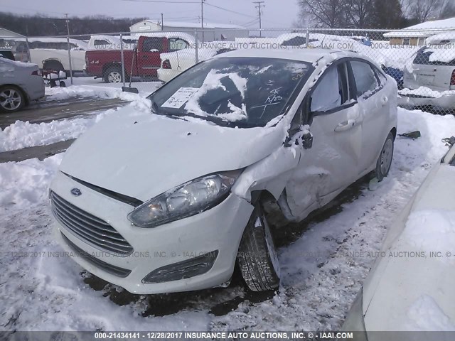 3FADP4AJ8GM130441 - 2016 FORD FIESTA S WHITE photo 2