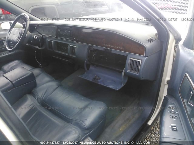 1G4BT5374NR455647 - 1992 BUICK ROADMASTER LIMITED WHITE photo 5