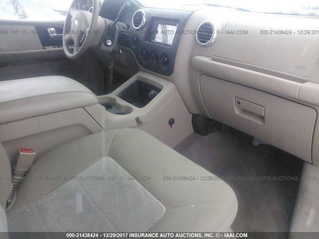 1FMPU16L04LA51699 - 2004 FORD EXPEDITION XLT Qəhvəyi foto 5