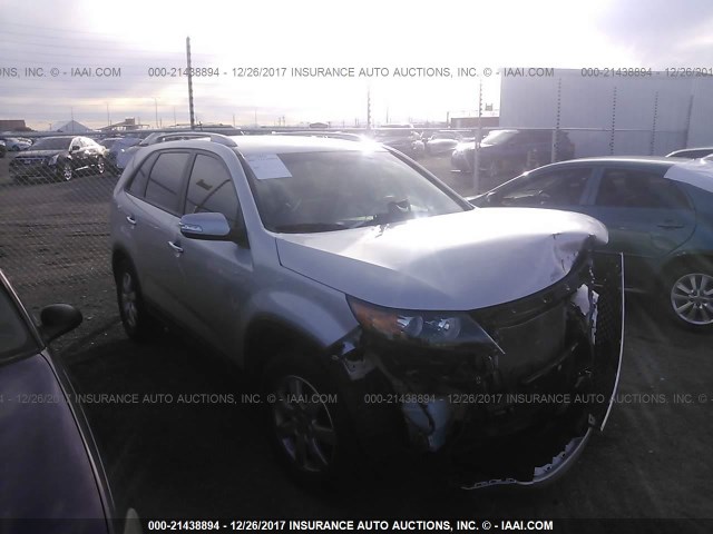 5XYKT3A65DG397189 - 2013 KIA SORENTO LX SILVER photo 1