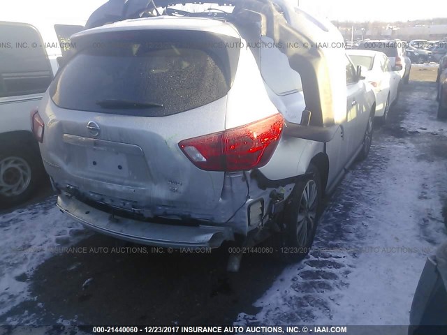 5N1DR2MM4HC621330 - 2017 NISSAN PATHFINDER S/SV/SL/PLATINUM 银色 照片 4