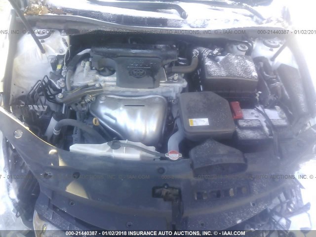 4T1BF1FK6GU553384 - 2016 TOYOTA CAMRY LE/XLE/SE/XSE Weiß Foto 10