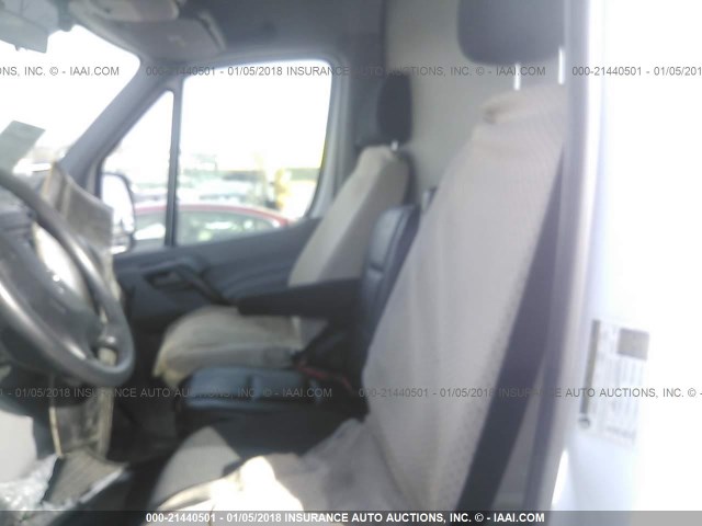 WD3PF1CC3D5751217 - 2013 MERCEDES-BENZ SPRINTER 3500 WHITE photo 8