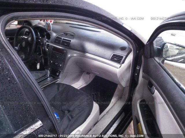 1G8ZS57N87F228670 - 2007 SATURN AURA XE BLACK photo 5