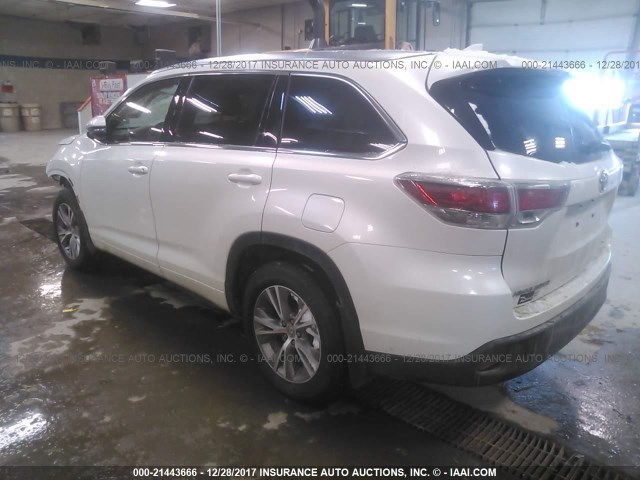 5TDJKRFH7FS085960 - 2015 TOYOTA HIGHLANDER XLE WHITE photo 3