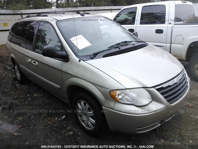 2C4GP54L15R442276 - 2005 CHRYSLER TOWN & COUNTRY TOURING GOLD photo 1