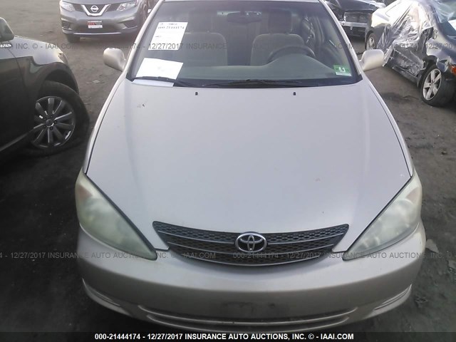 4T1BE32K44U835376 - 2004 TOYOTA CAMRY LE/XLE/SE Алтын фото 10