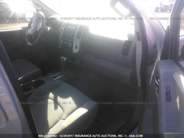 1N6AD0ER7CC477007 - 2012 NISSAN FRONTIER S/SV/SL/PRO-4X SILVER photo 5