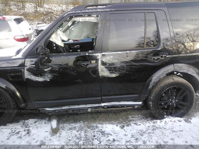 SALAB2V68GA825627 - 2016 LAND ROVER LR4 შავი ფოტო 6