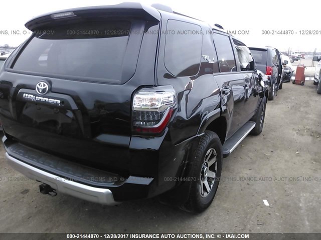 JTEBU5JR7H5471452 - 2017 TOYOTA 4RUNNER SR5 PREM/LTDL/TRAIL/TRD შავი ფოტო 4
