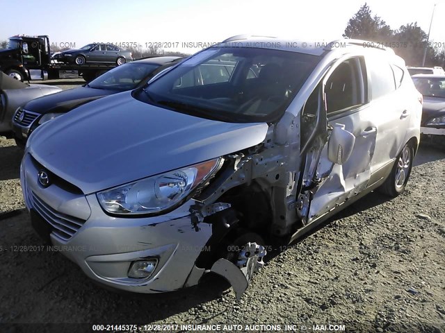 KM8JU3AC3DU759884 - 2013 HYUNDAI TUCSON GLS/LIMITED SILVER photo 2