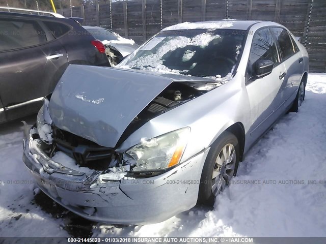 1HGCM56185A184458 - 2005 HONDA ACCORD DX SILVER photo 2