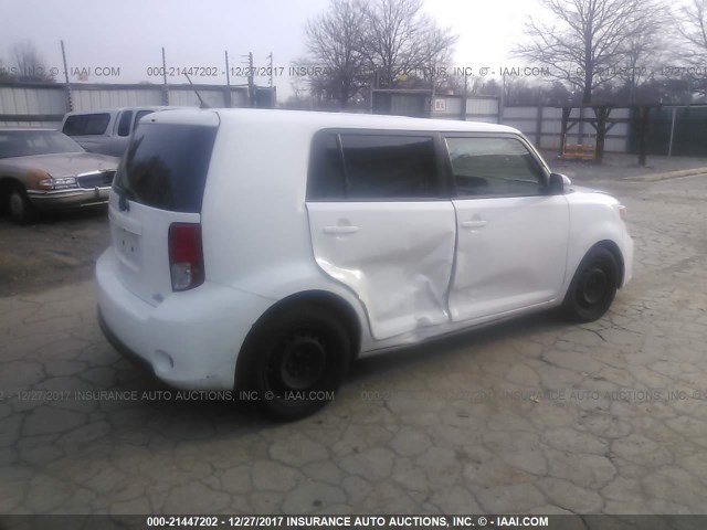 JTLZE4FEXEJ056049 - 2014 TOYOTA SCION XB WHITE photo 4