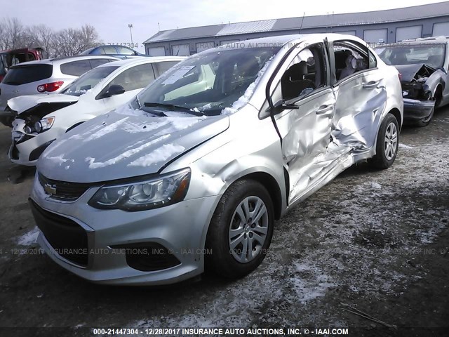 1G1JB5SH8H4141720 - 2017 CHEVROLET SONIC LS 银色 照片 2