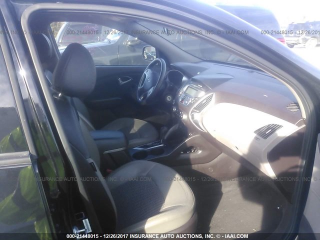 KM8JU3AC7DU739783 - 2013 HYUNDAI TUCSON GLS/LIMITED 黑色 照片 5