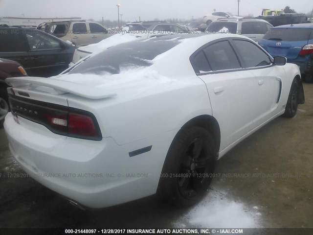 2C3CDXHG7EH183643 - 2014 DODGE CHARGER SXT WHITE photo 4