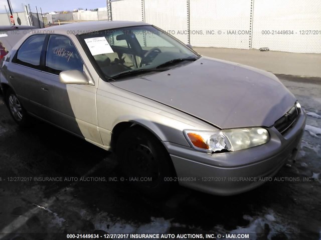 4T1BF22K01U965514 - 2001 TOYOTA CAMRY LE/XLE Gold Foto 1