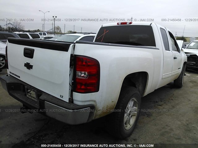 1GCRKSE78DZ353526 - 2013 CHEVROLET SILVERADO K1500 LT WHITE photo 4