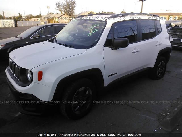 ZACCJBAB6HPG05605 - 2017 JEEP RENEGADE SPORT WHITE photo 2