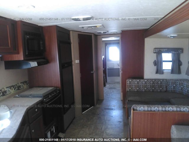 4V0TC3122AA010004 - 2010 ZINGER CROSSROADS TRAVEL TRAILER  WHITE photo 8