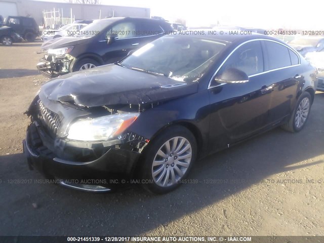 2G4GS5EV4D9165261 - 2013 BUICK REGAL PREMIUM BLACK photo 2