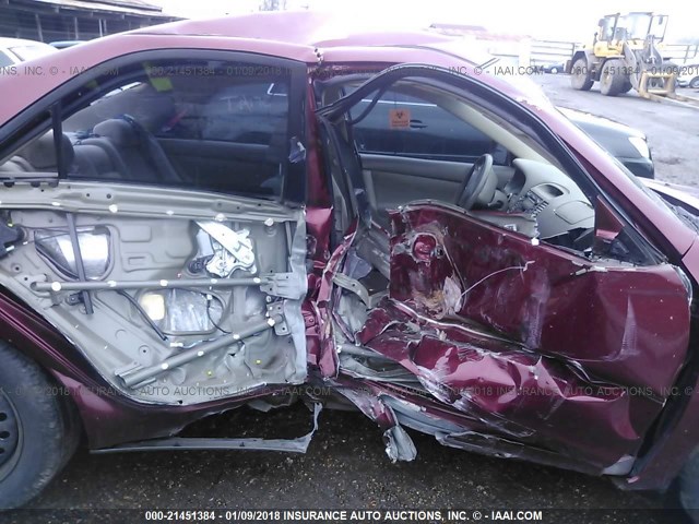 4T1BE32KX3U250428 - 2003 TOYOTA CAMRY LE/XLE/SE RED photo 6