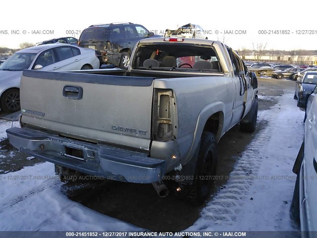 1GCHK29UX5E163425 - 2005 CHEVROLET SILVERADO K2500 HEAVY DUTY TAN photo 4