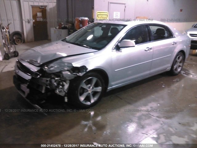 1G1ZC5E07CF119050 - 2012 CHEVROLET MALIBU 1LT 银色 照片 2