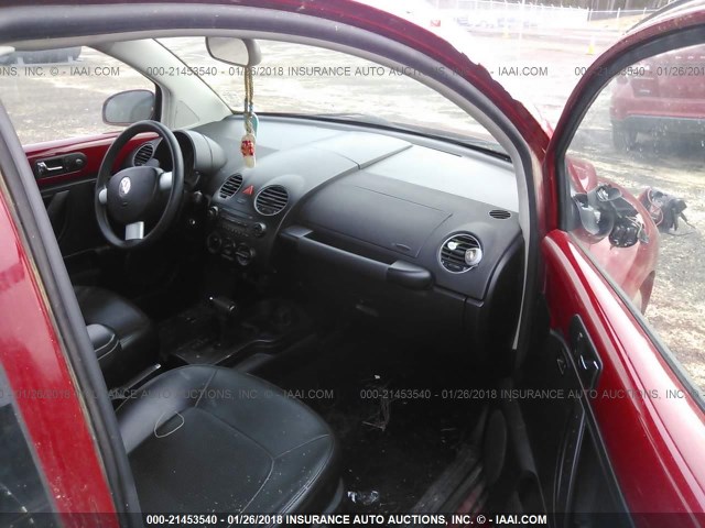 3VWPW3AG5AM010707 - 2010 VOLKSWAGEN NEW BEETLE Qırmızı foto 5