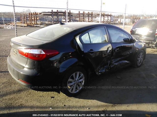 KNAFX4A69F5385390 - 2015 KIA FORTE LX BLACK photo 4