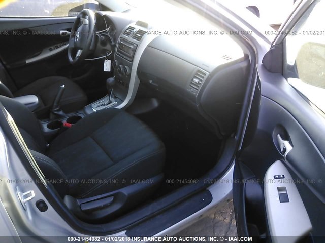 2T1BU4EE6CC900453 - 2012 TOYOTA COROLLA S/LE SILVER photo 5