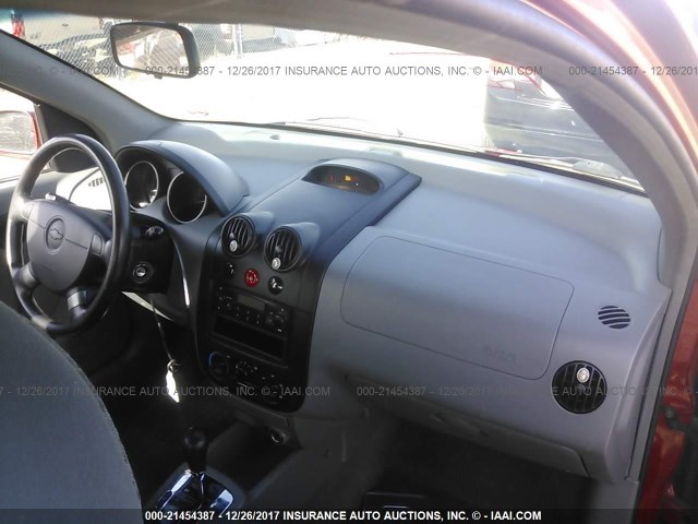 KL1TD52675B388945 - 2005 CHEVROLET AVEO LS RED photo 5